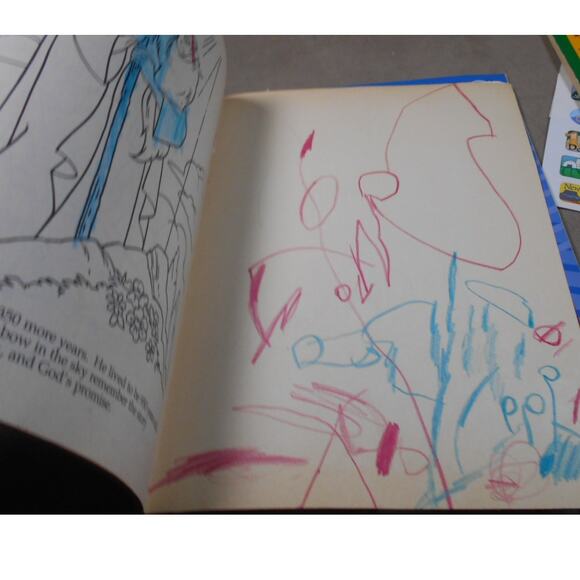 Kids Coloring Book/Drawing Lot: Stickers, Crayons, Coloring Books, Pencil Box - Picture 14 of 16